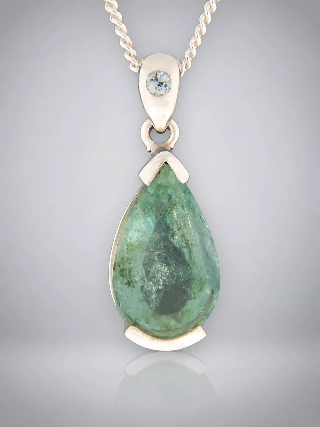Aquamarine sterling silver pendant