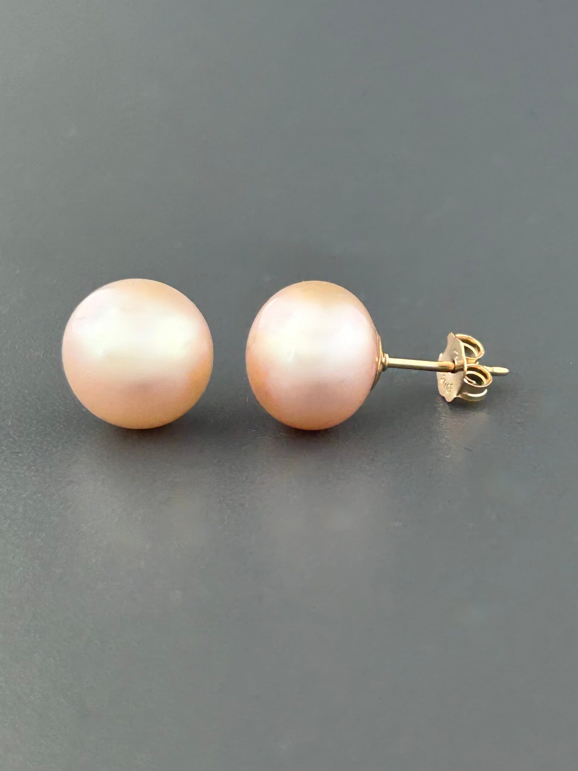 10mm Pink Pearl Stud Earrings - Gold