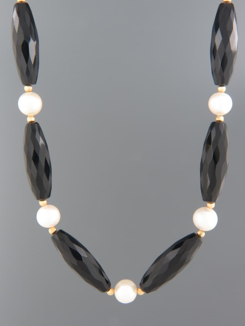 Onyx Necklace with Pearls - tubular faceted stones - 53cm
