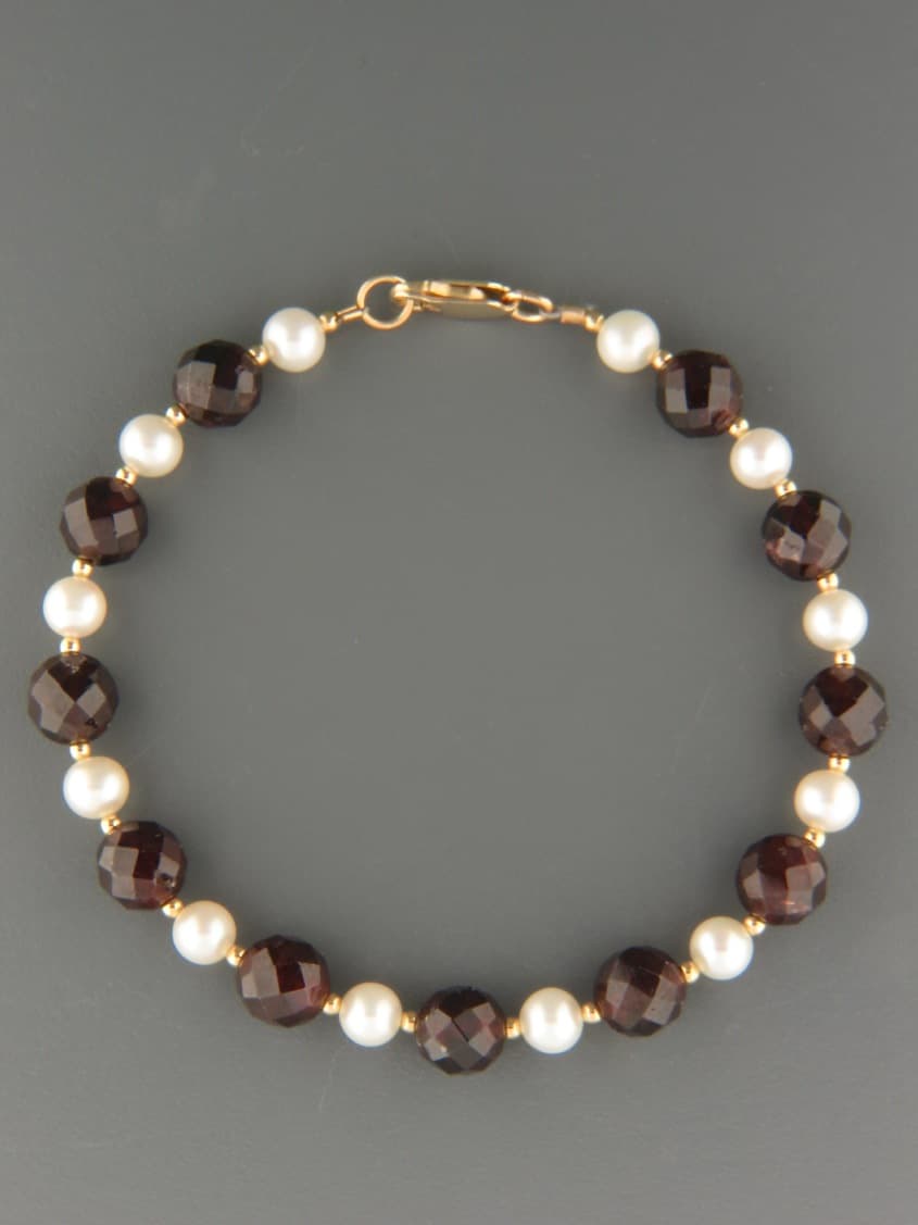 Garnet & Pearl Bracelet - 8mm faceted stones with Gold beads