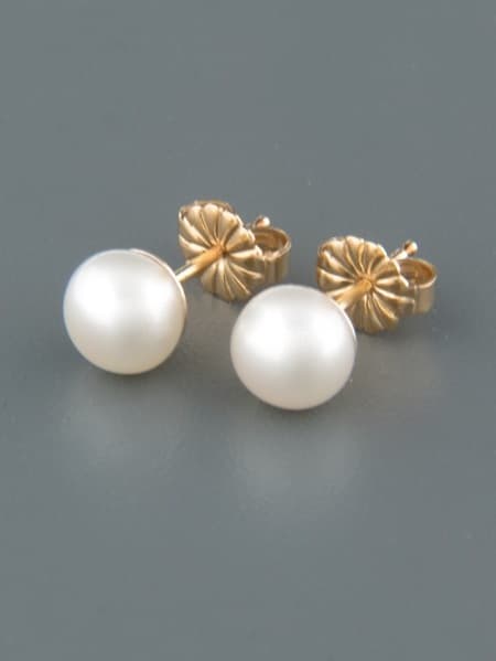 6mm White Pearl stud Earrings - Gold - YW6ZG