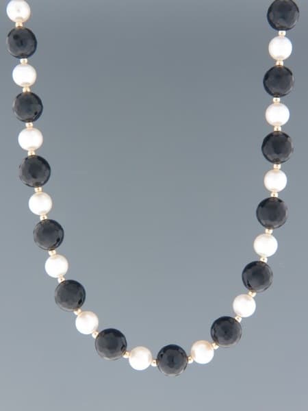 Onyx & Pearl Necklace - 8mm round stones