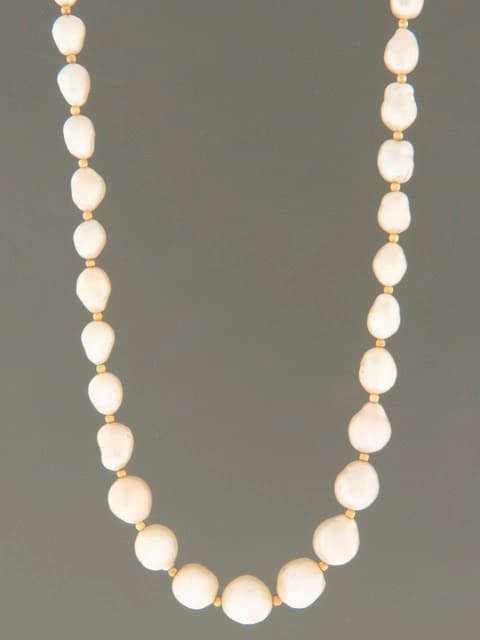 White Baroque Pearl Necklace with round Gold beads - YWBQ2N
