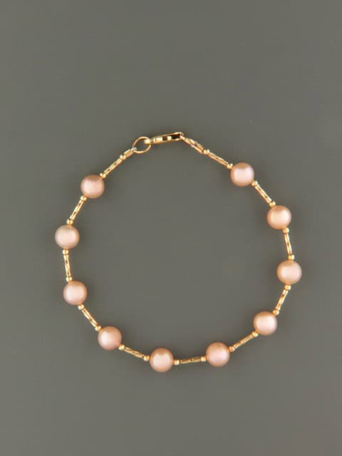 6mm pink pearl bracelet with gold twist beads - yp6hb