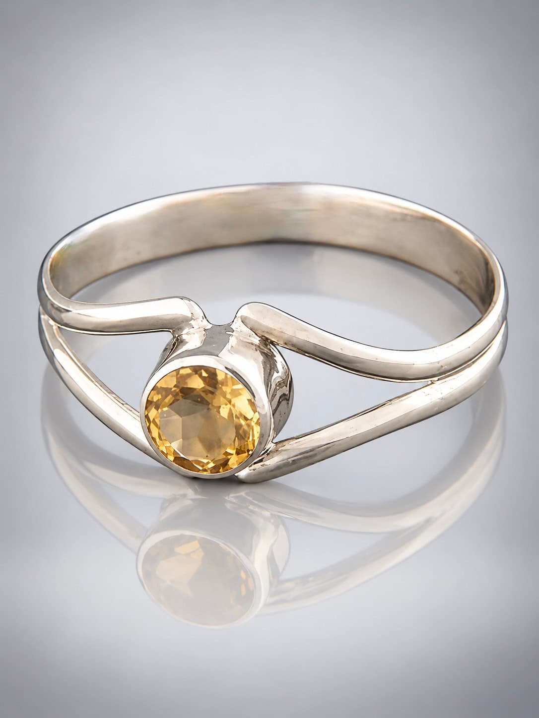 Citrine faceted sterling silver ring