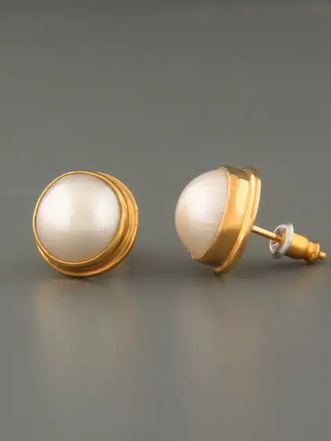 Mussel Blister Pearl Earrings - Gold Vermeil stud