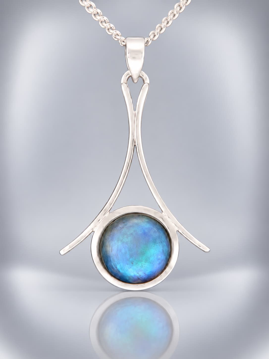 sterling silver blue paua pearl pendant