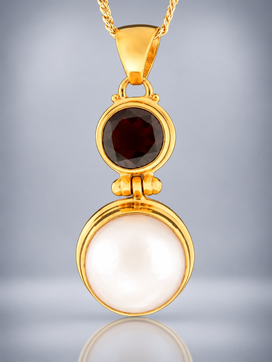 Garnet and pearl Gold Vermeil pendant