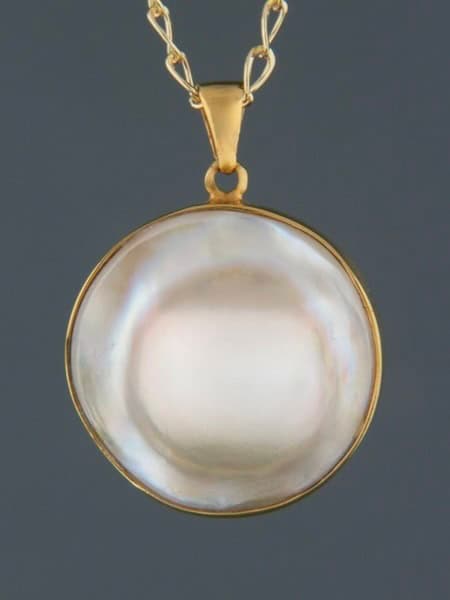 Mussel Pearl Pendant - Gold Vermeil
