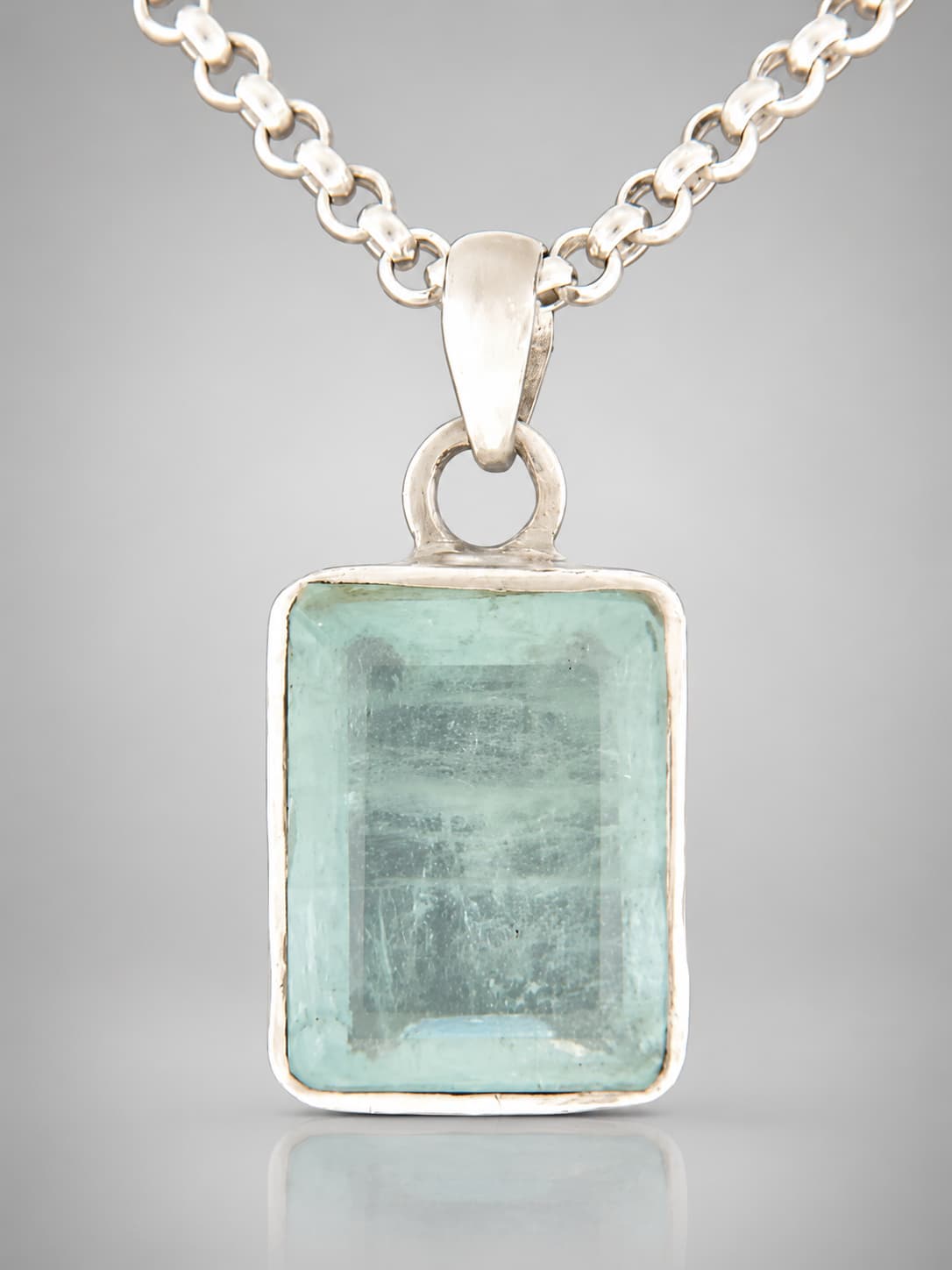 Aquamarine pendant sterling silver