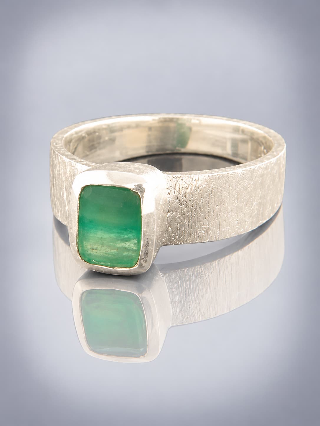 Emerald ring - Sterling Silver