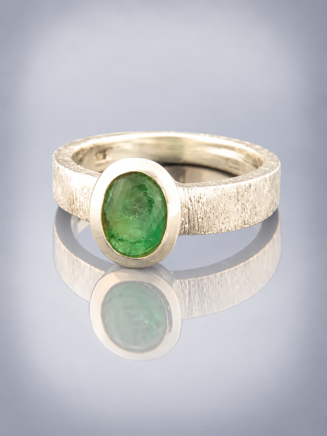 Emerald ring - Sterling Silver