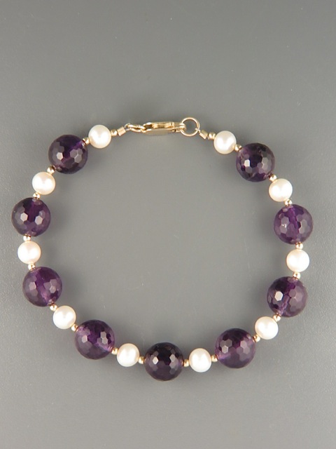 Amethyst & Pearl Bracelet - 10mm round faceted stones - A950